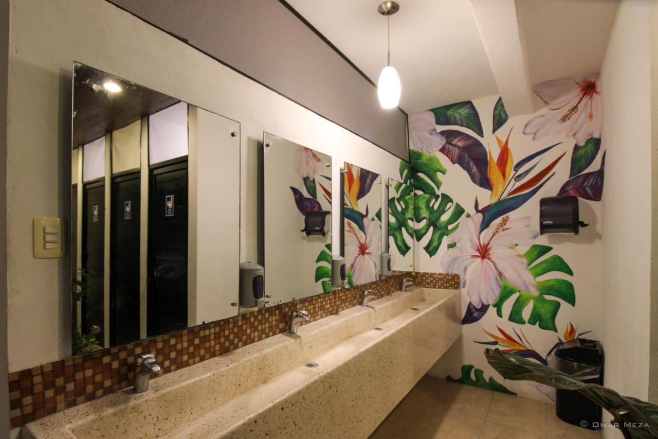 Hostal Gayser Valladolid  Buitenkant foto