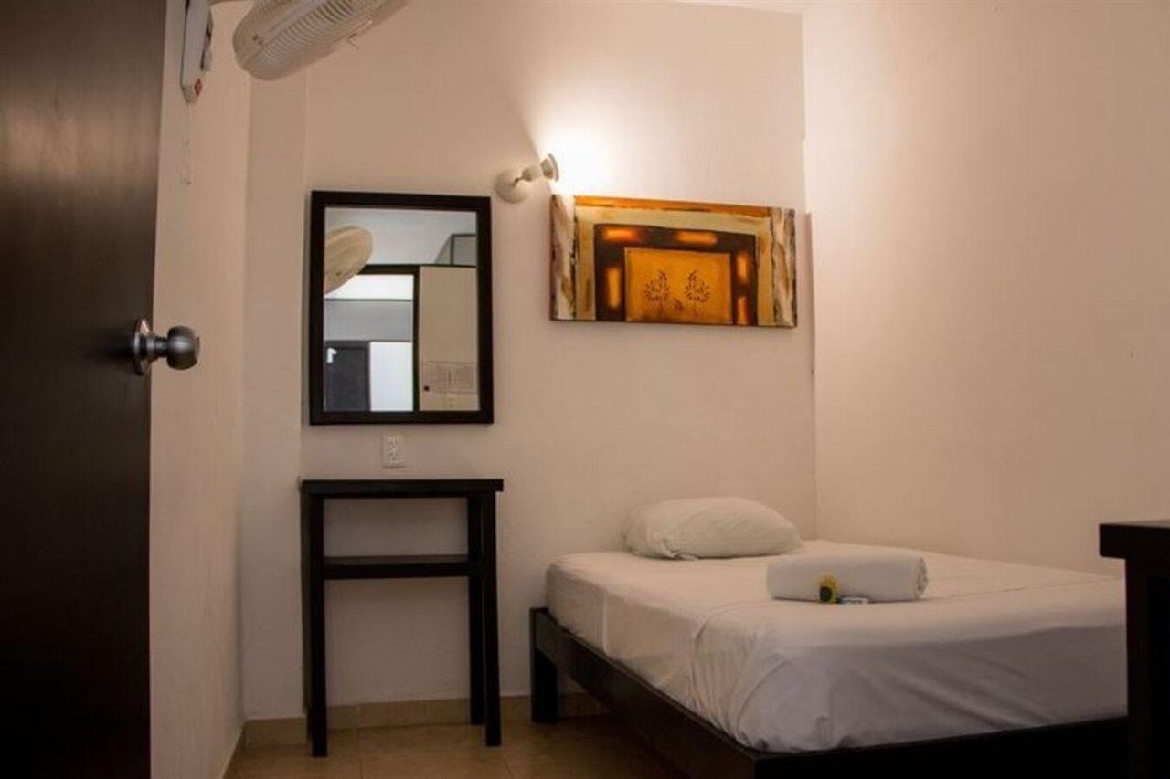 Hostal Gayser Valladolid  Buitenkant foto