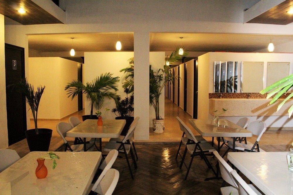 Hostal Gayser Valladolid  Buitenkant foto