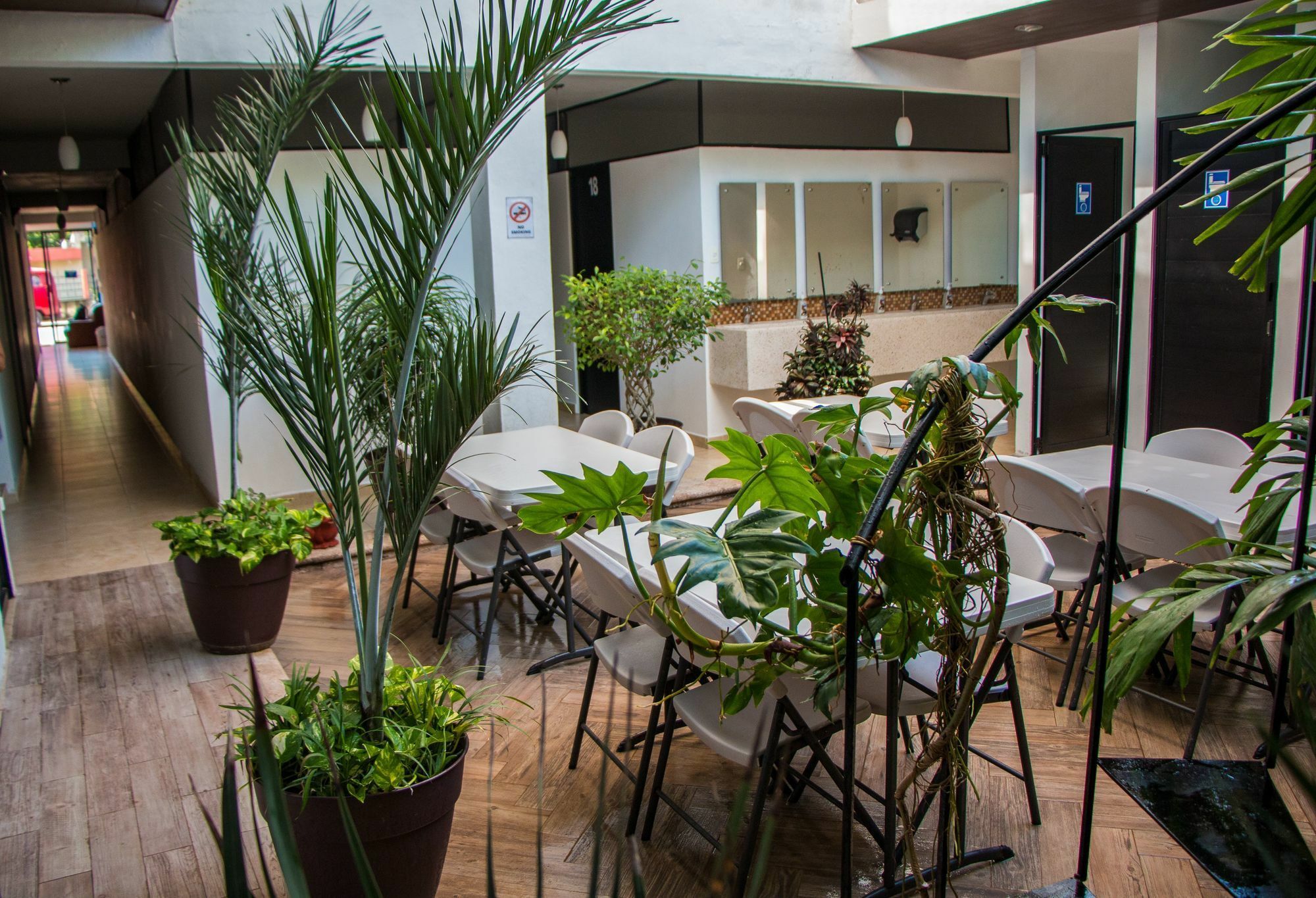 Hostal Gayser Valladolid  Buitenkant foto